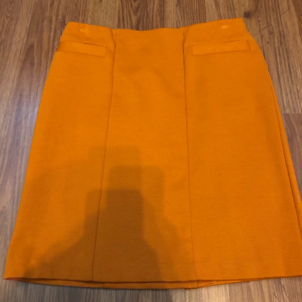 Worthington burnt orange mid length skirt